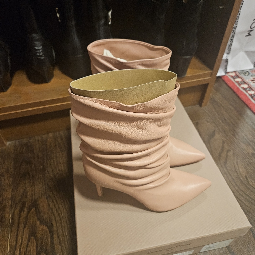 Gianvito Rossi Cecile Leather Ankle Boots Size 36.5 - Picture 3 of 10